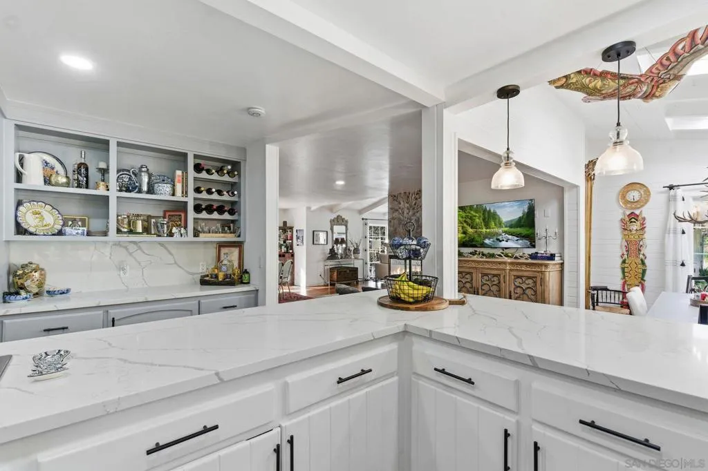1165 Midway Dr, Alpine, California 91901 home-pic-17