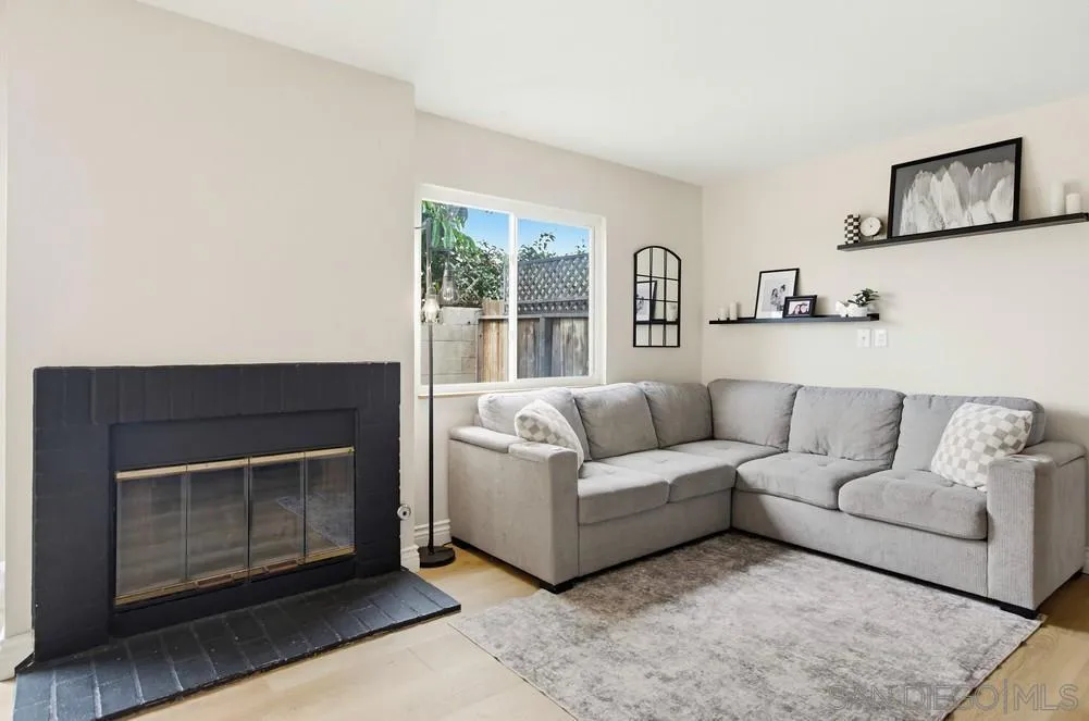 7620 Stalmer Street 106, San Diego, California 92111 home-pic-6