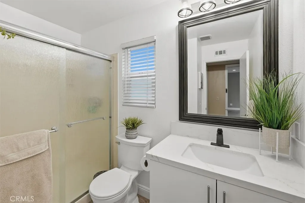 28125 Vernal, Saugus, California 91350 home-pic-27