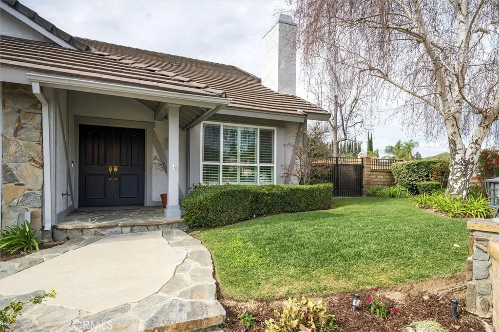 28125 Vernal, Saugus, California 91350 home-pic-2
