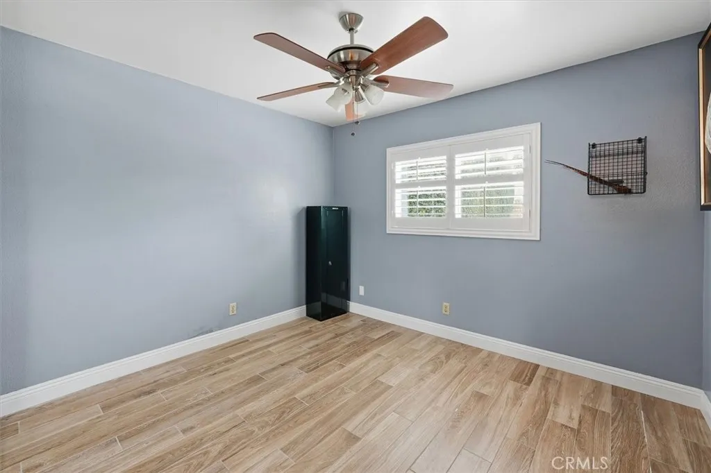 28125 Vernal, Saugus, California 91350 home-pic-25