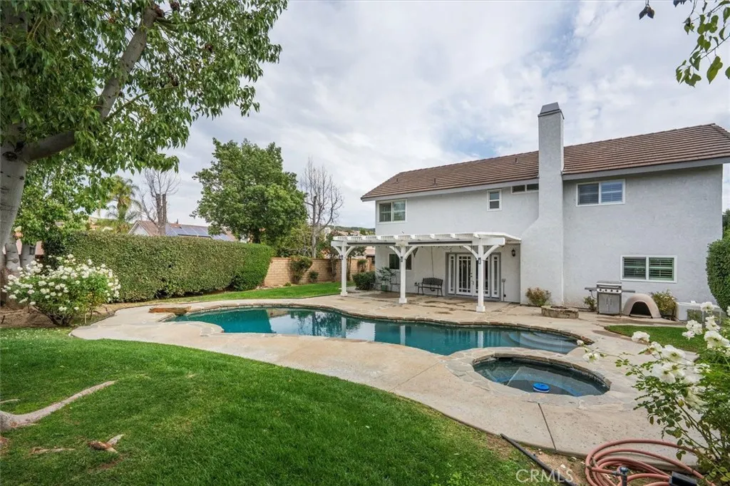 28125 Vernal, Saugus, California 91350 home-pic-21