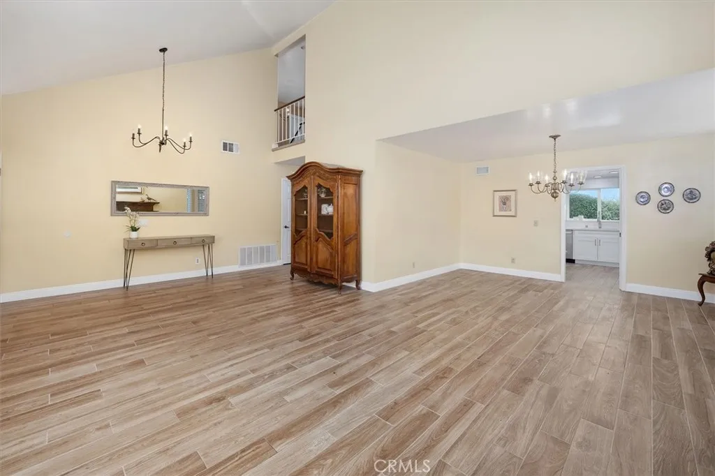 28125 Vernal, Saugus, California 91350 home-pic-6