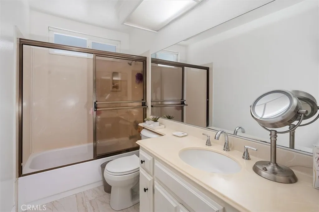 28125 Vernal, Saugus, California 91350 home-pic-39