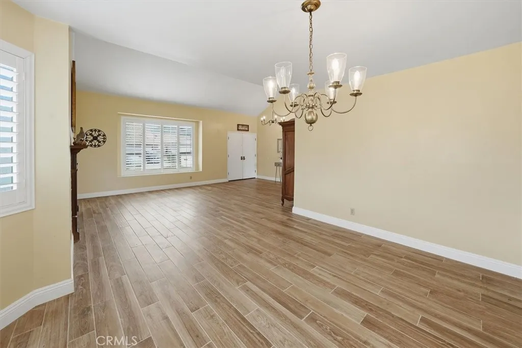 28125 Vernal, Saugus, California 91350 home-pic-9