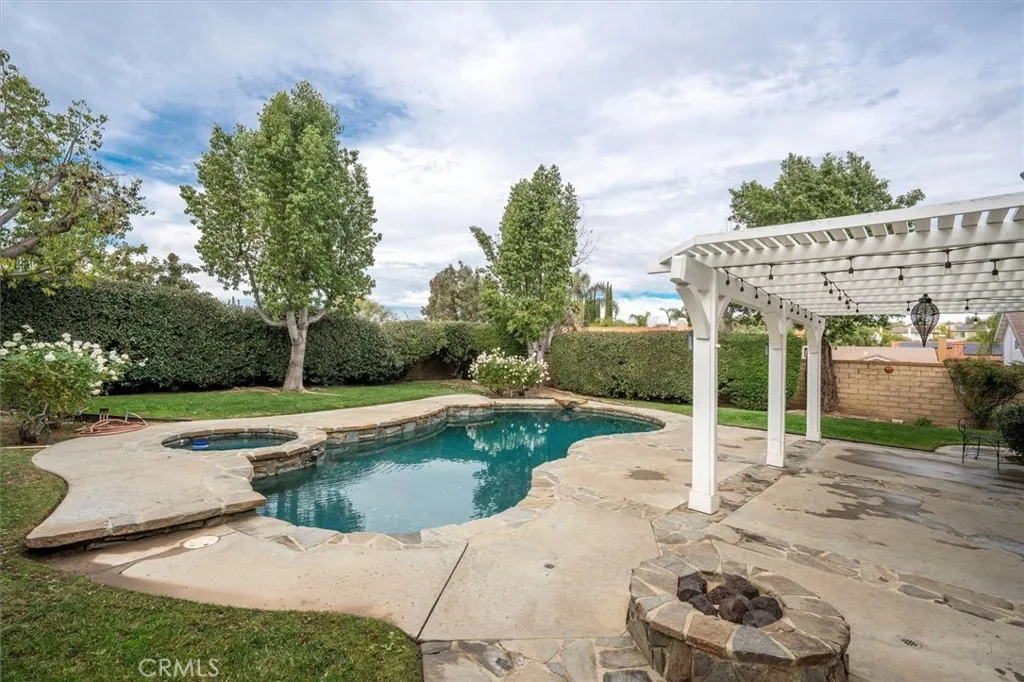 28125 Vernal, Saugus, California 91350 home-pic-22