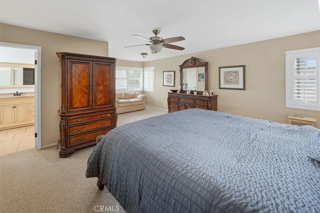 28125 Vernal, Saugus, California 91350 home-pic-33