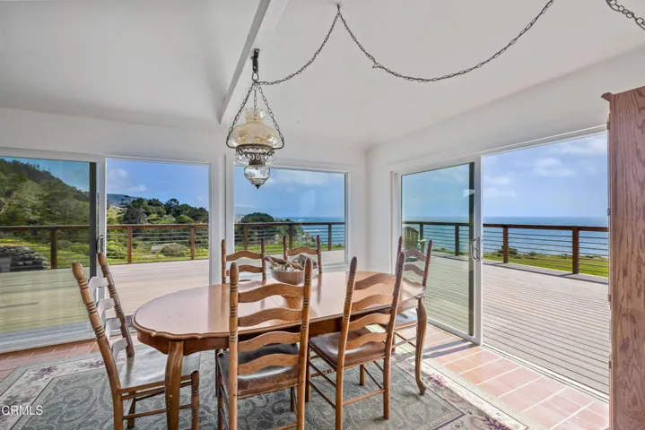 Main House Breakfast Nook