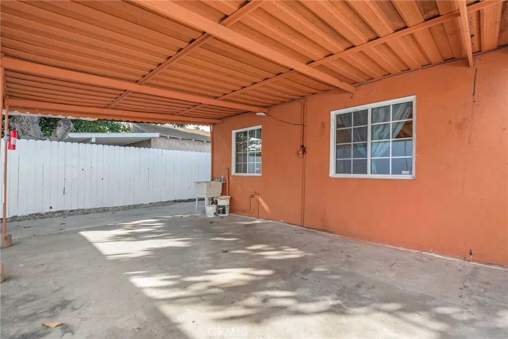 1972 E 88th, Los Angeles, California 90002 home-pic-28