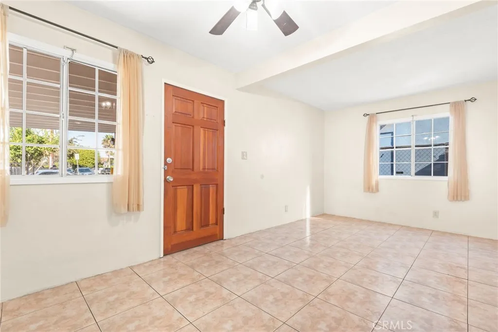 1972 E 88th, Los Angeles, California 90002 home-pic-6