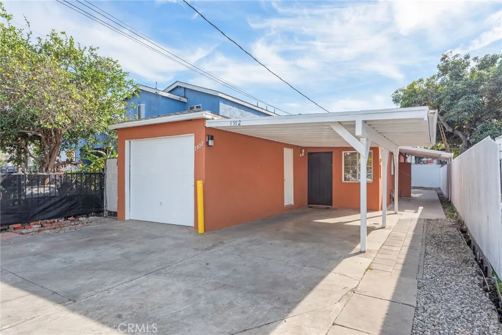 1972 E 88th, Los Angeles, California 90002 home-pic-1