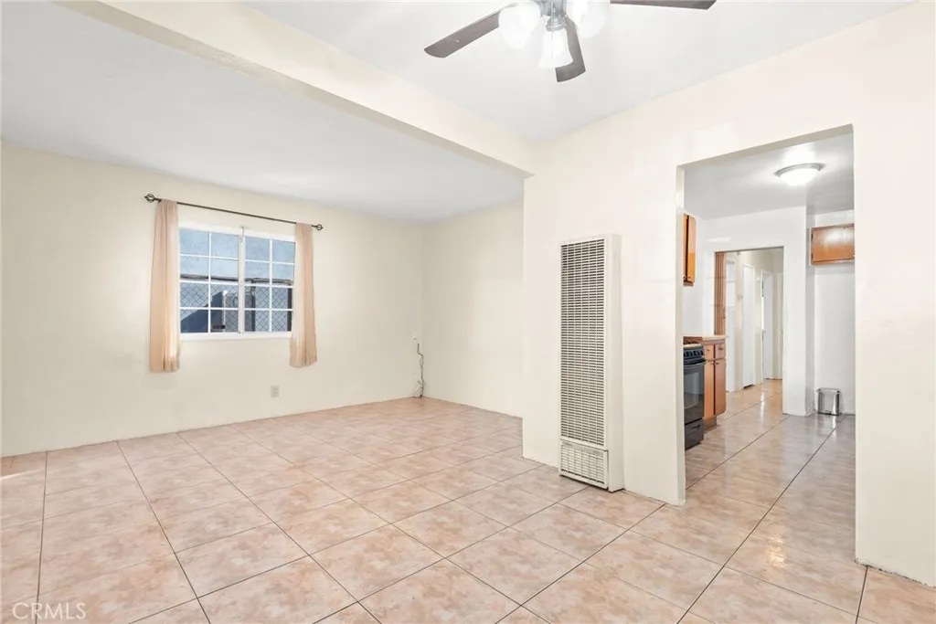 1972 E 88th, Los Angeles, California 90002 home-pic-10