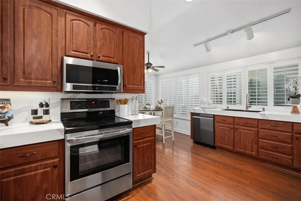 28826 Paseo Campana, Mission Viejo, California 92692 home-pic-12