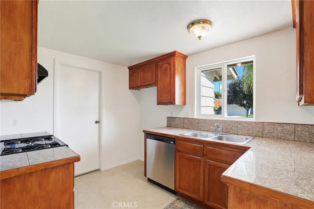 4117 S Morganfield, West Covina, California 91792 home-pic-16