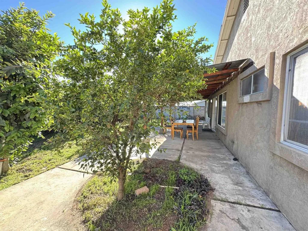 1531 View Pointe, Escondido, California 92027 home-pic-36