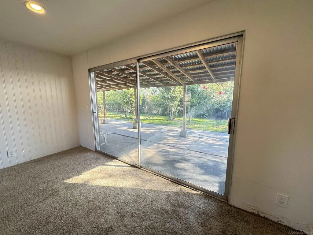 1531 View Pointe, Escondido, California 92027 home-pic-13
