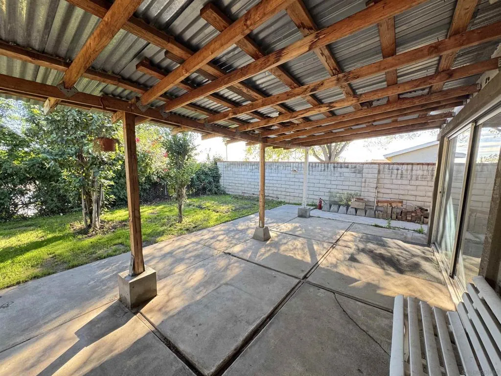 1531 View Pointe, Escondido, California 92027 home-pic-35