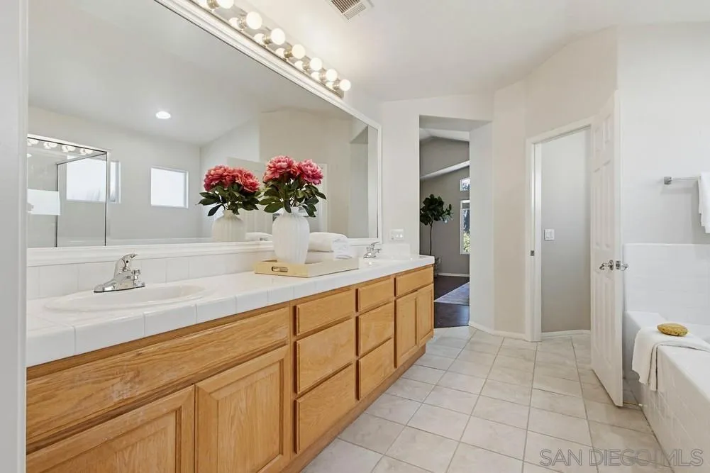 5423 Foxtail Loop, Carlsbad, California 92010 home-pic-32