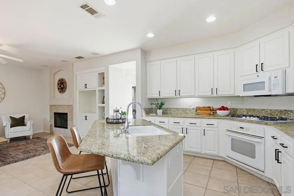 5423 Foxtail Loop, Carlsbad, California 92010 home-pic-11