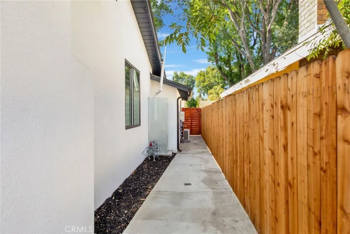 Side Entrance to backyard