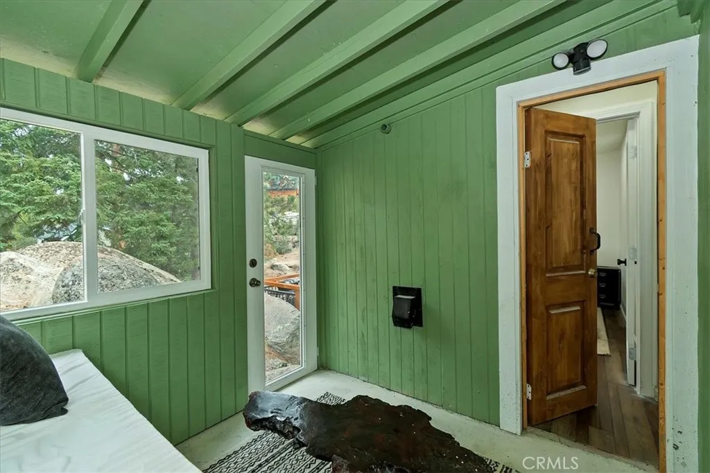 898 Brier Trail, Big Bear Lake, California 92315 home-pic-24