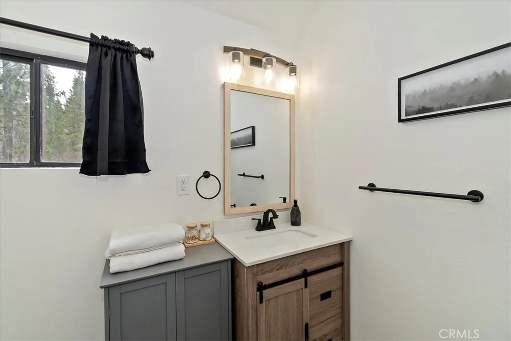 898 Brier Trail, Big Bear Lake, California 92315 home-pic-19