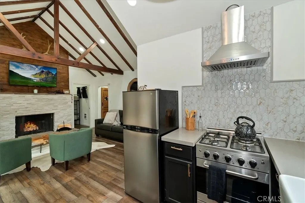 898 Brier Trail, Big Bear Lake, California 92315 home-pic-11