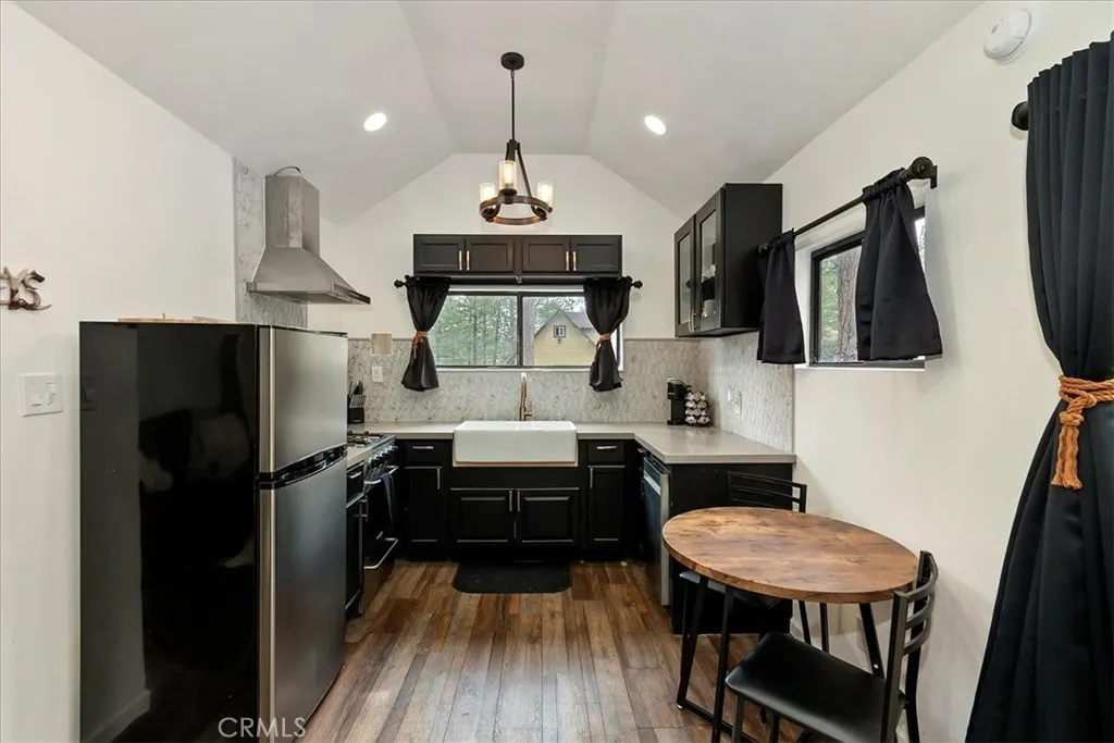 898 Brier Trail, Big Bear Lake, California 92315 home-pic-9