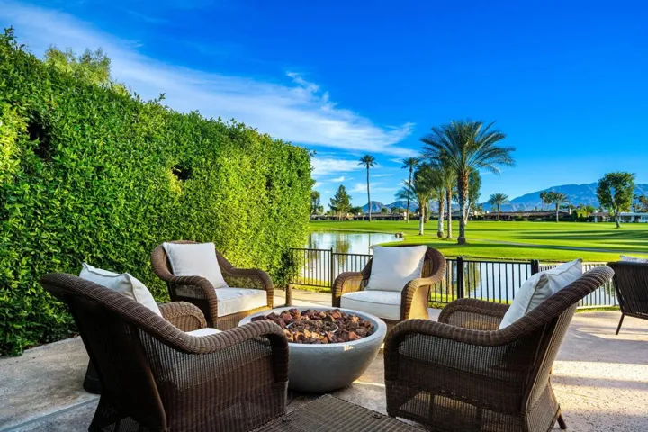 Fireside Seating on the View