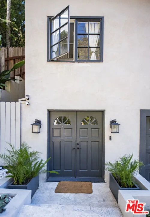 8032 Willow Glen Road, Los Angeles, California 90046 home-pic-2