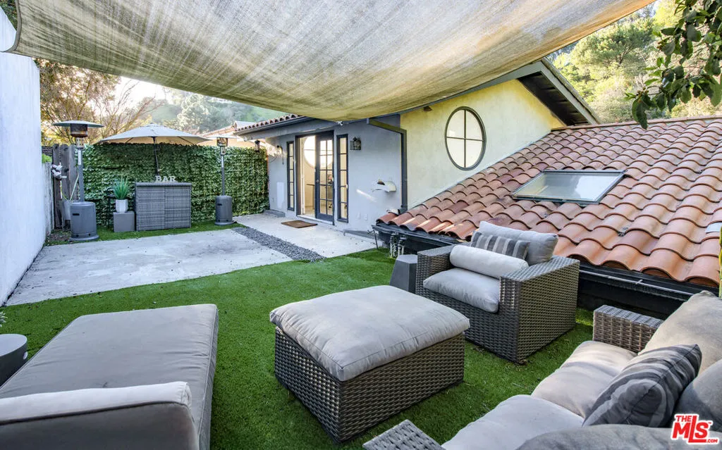 8032 Willow Glen Road, Los Angeles, California 90046 home-pic-25