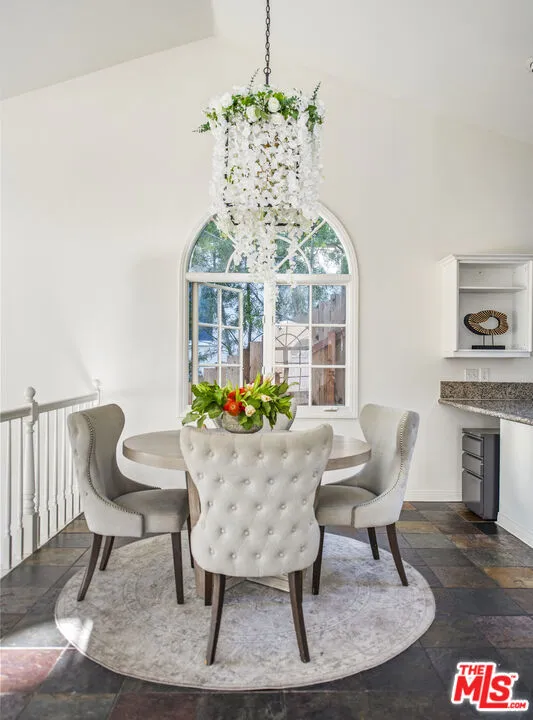 8032 Willow Glen Road, Los Angeles, California 90046 home-pic-7