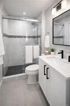 1825 W Balboa Boulevard, Newport Beach, California 92663 home-pic-12