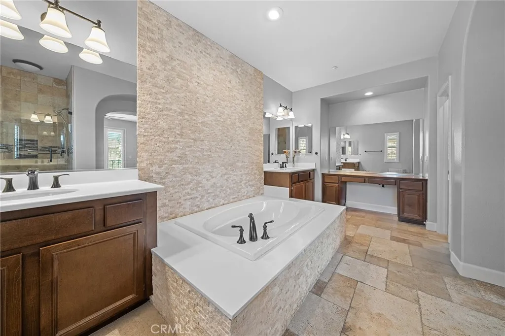 4457 Owens Street 101, Corona, California 92883 home-pic-15
