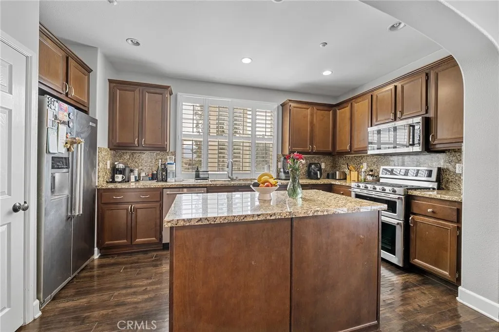 4457 Owens Street 101, Corona, California 92883 home-pic-8