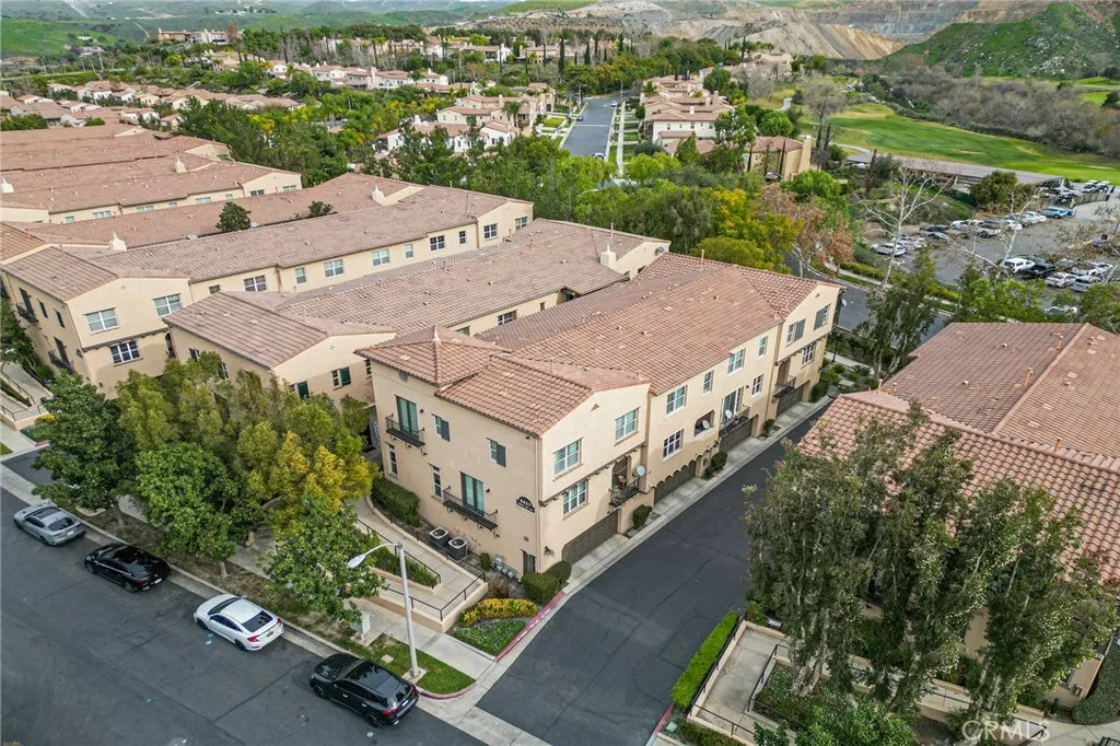 4457 Owens Street 101, Corona, California 92883 home-pic-24
