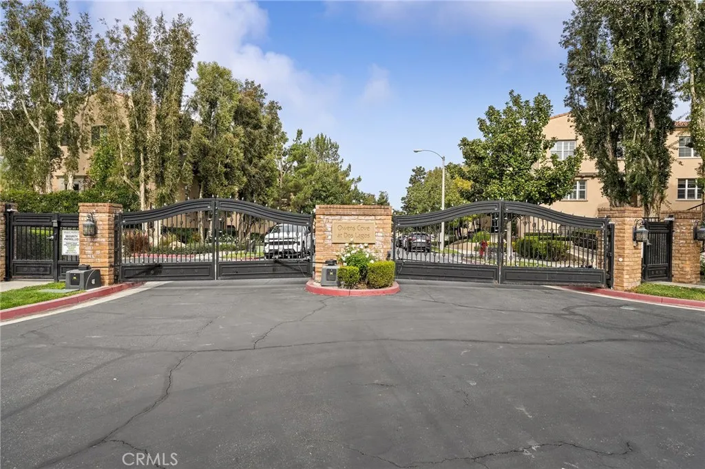 4457 Owens Street 101, Corona, California 92883 home-pic-30