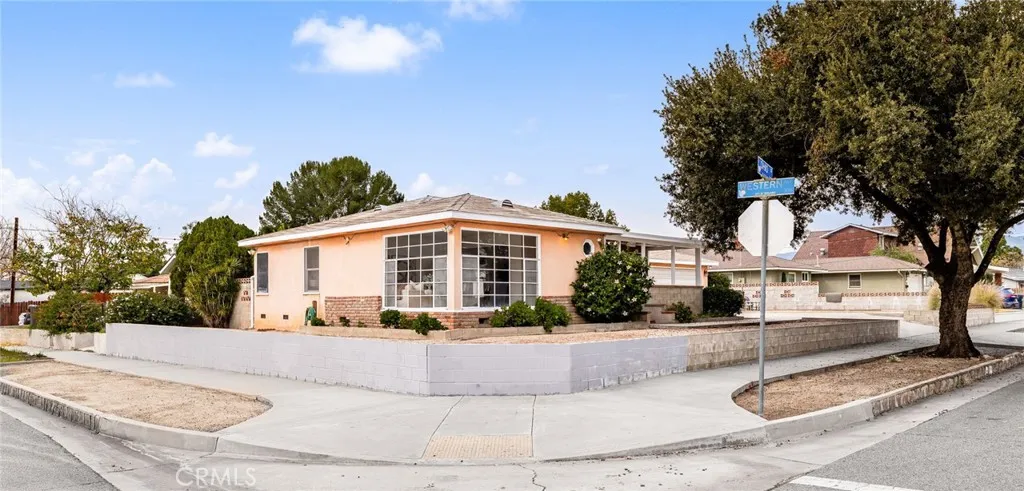 1203 Ohio Street, Redlands, California 92374 home-pic-1
