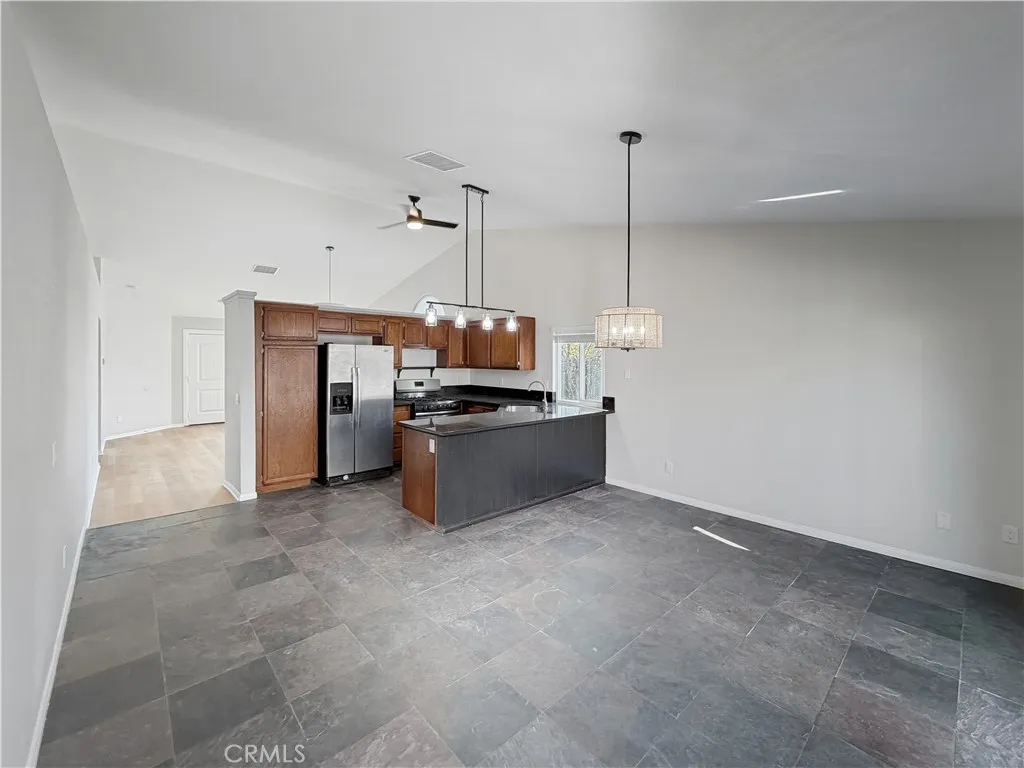 14412 Mountain High, Fontana, California 92337 home-pic-6