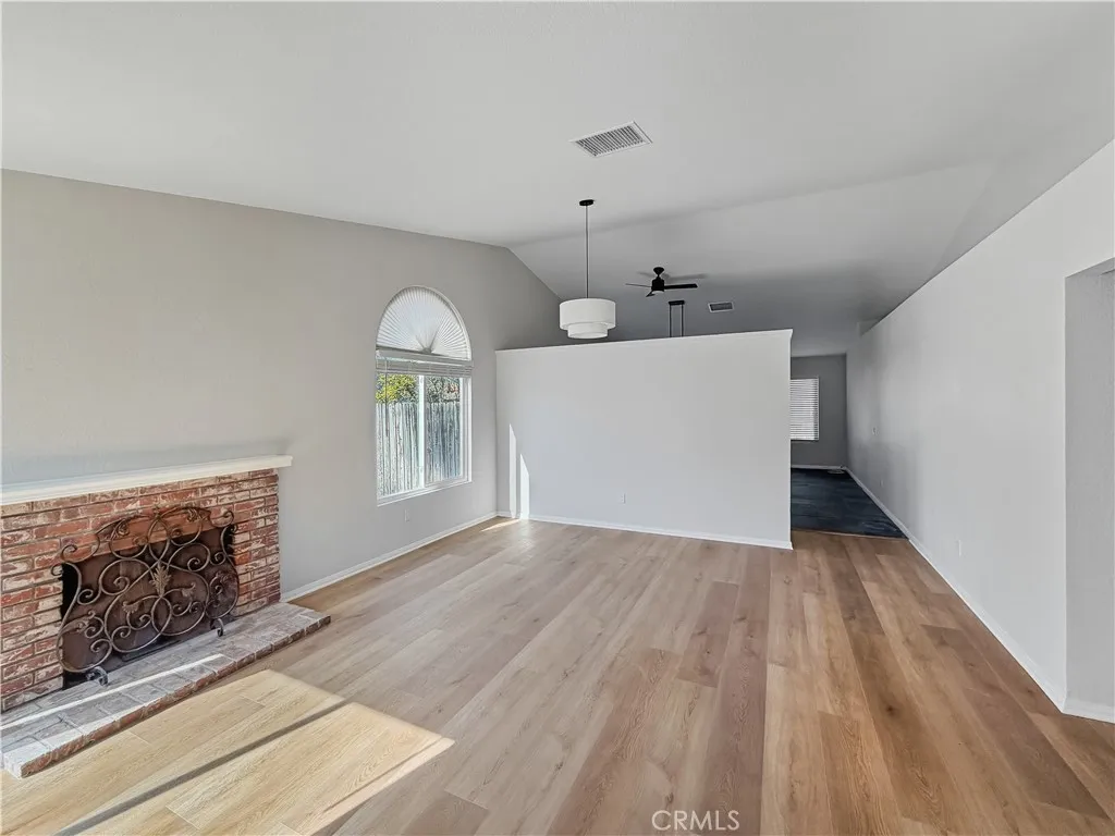 14412 Mountain High, Fontana, California 92337 home-pic-4