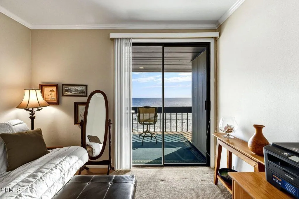 350 Paseo De Playa #202