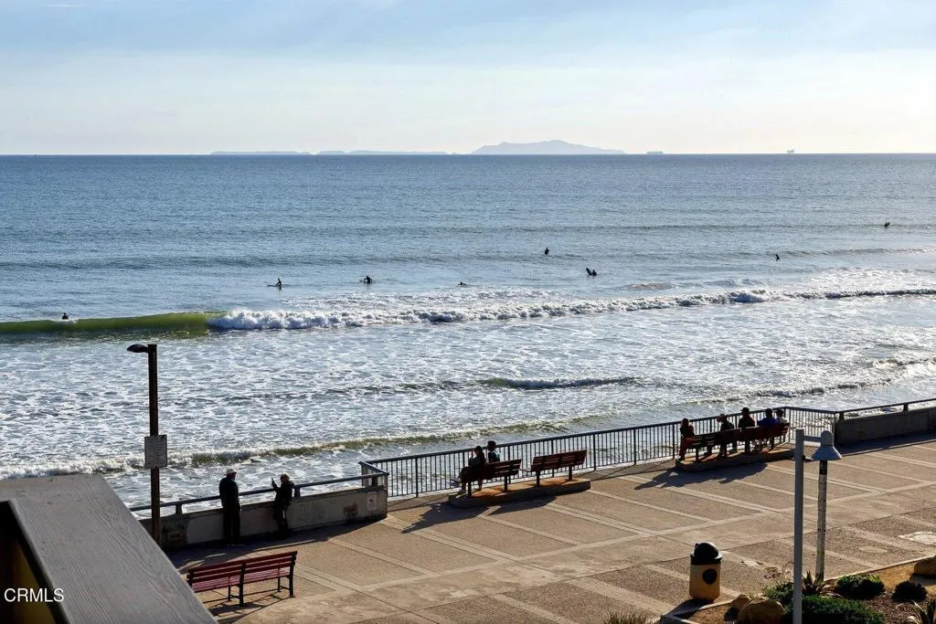 350 Paseo De Playa #202