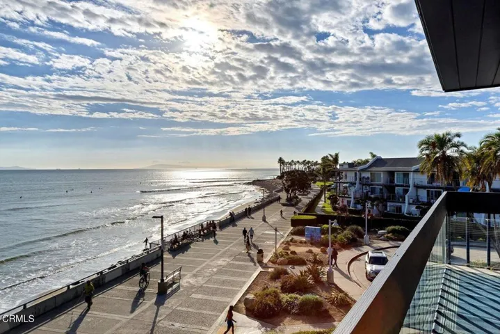 350 Paseo De Playa #202