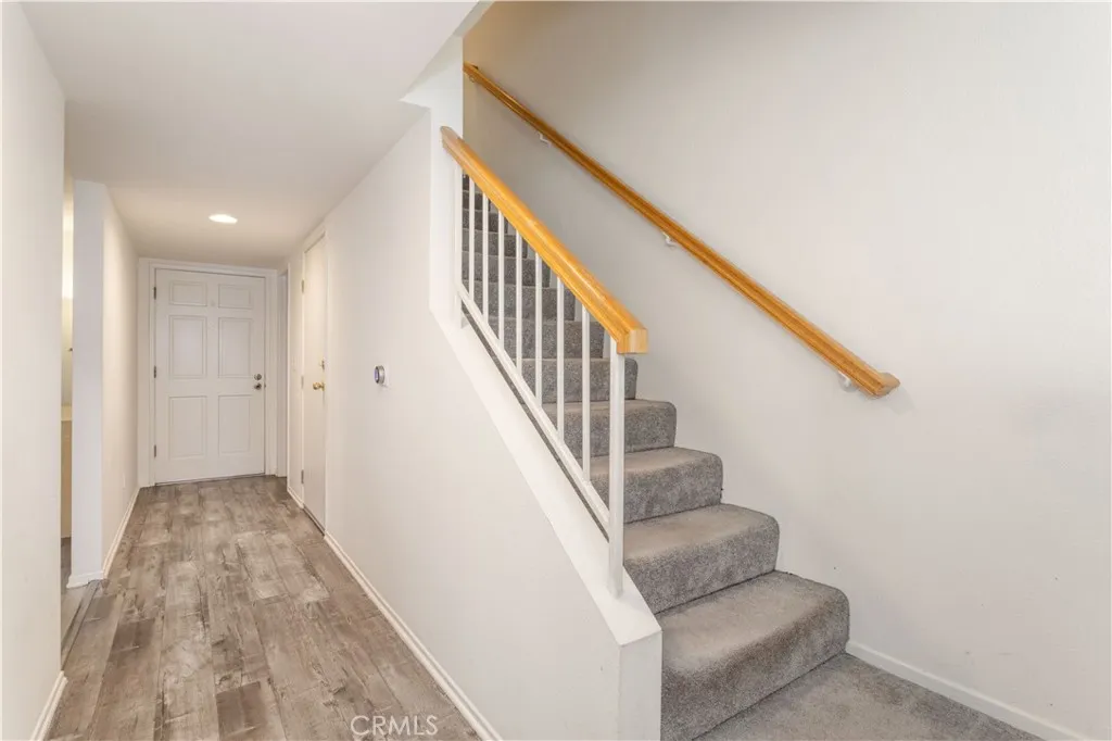 15786 Midwood, Granada Hills, California 91344 home-pic-13