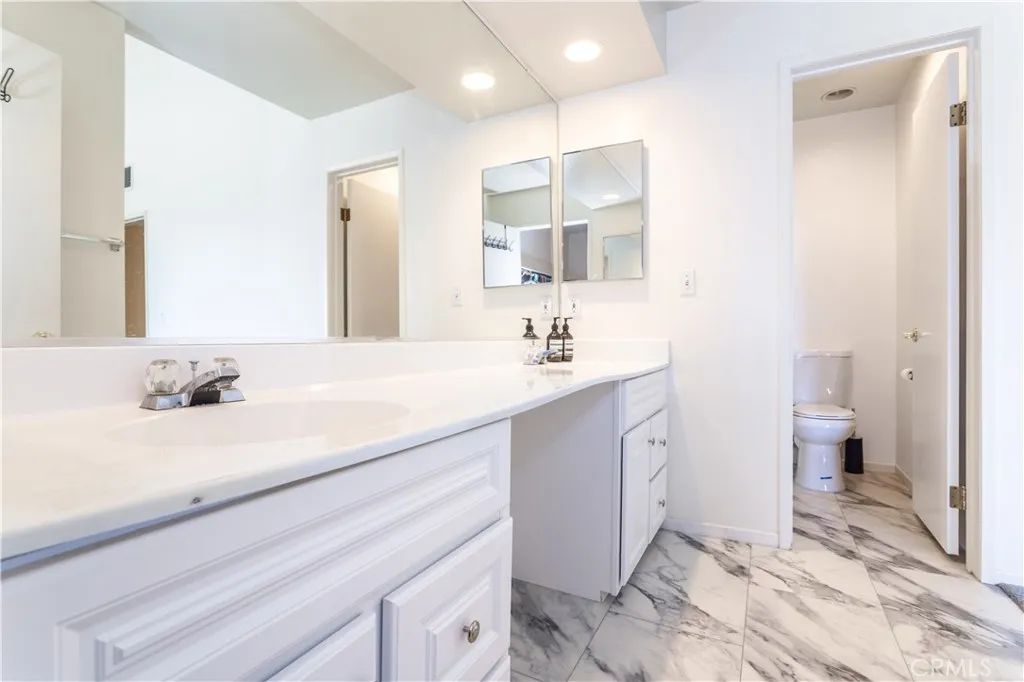 15786 Midwood, Granada Hills, California 91344 home-pic-17