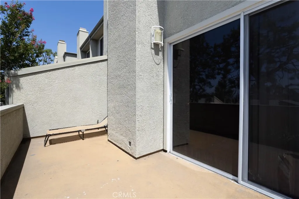 15786 Midwood, Granada Hills, California 91344 home-pic-11