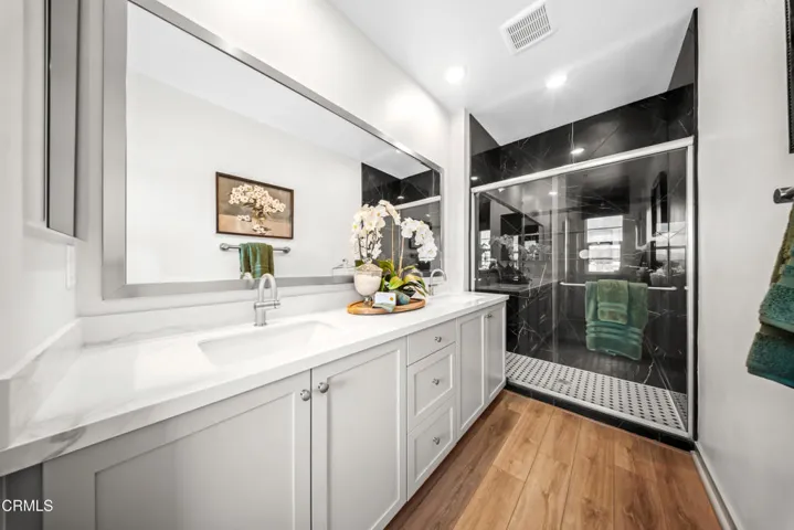WH-MLS -Palmera Model B Primary Bathroom