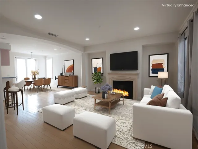 Virtually staged