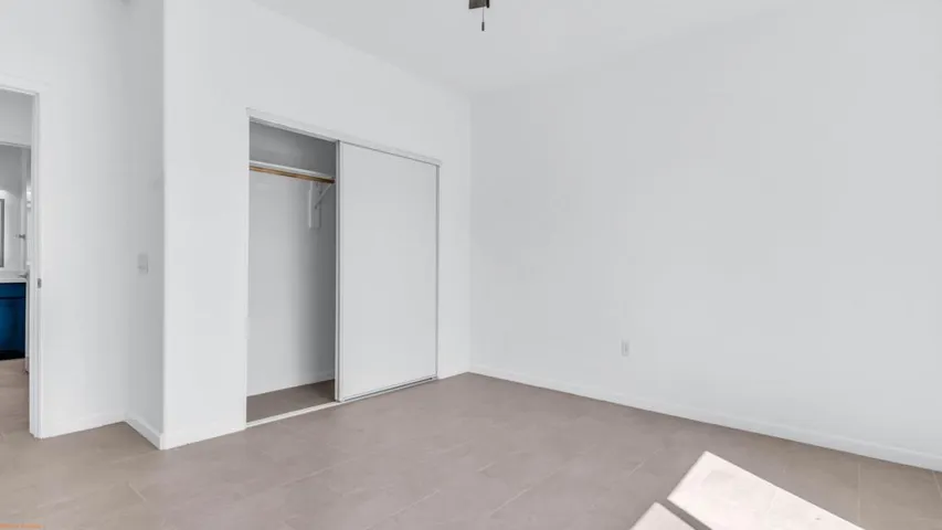 32-Were Focused 67855 Cactus Apple-32