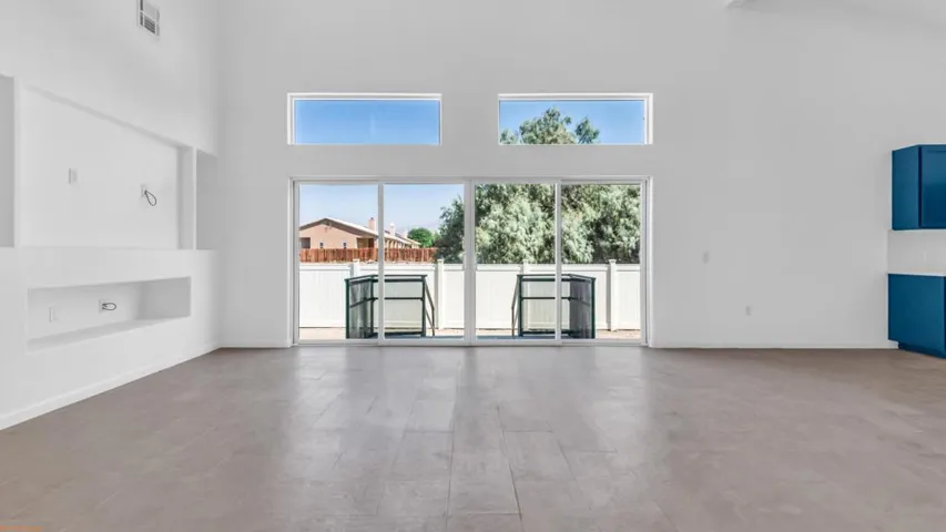 03-Were Focused 67855 Cactus Apple-3